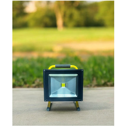 Reflecor Led Omio De Obra Portatil Recargable 20w